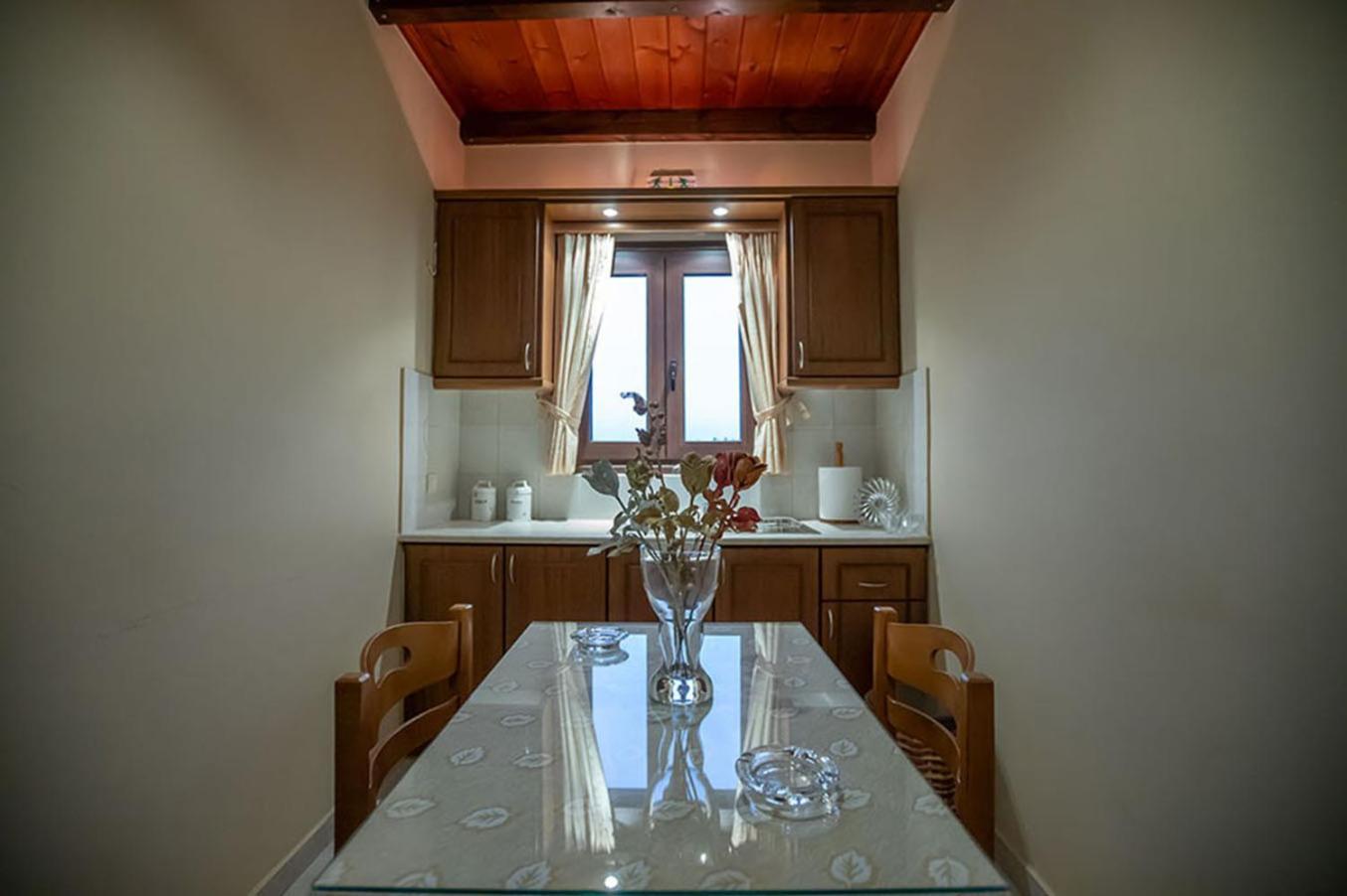 Guesthouse Moucha Екстер'єр фото