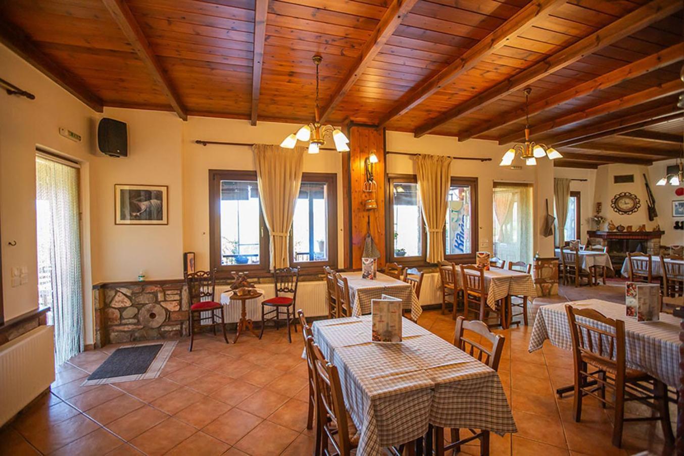 Guesthouse Moucha Екстер'єр фото