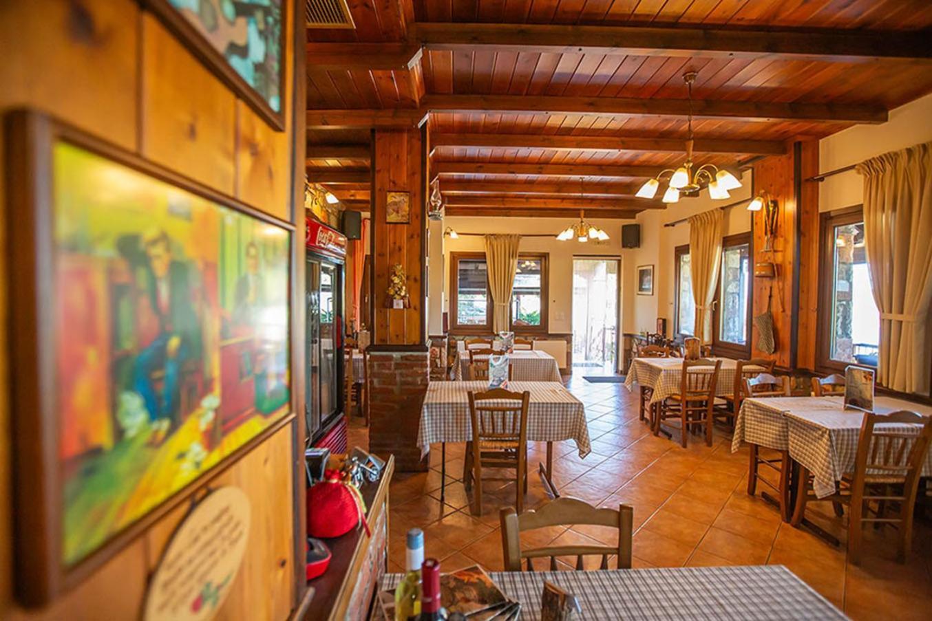 Guesthouse Moucha Екстер'єр фото
